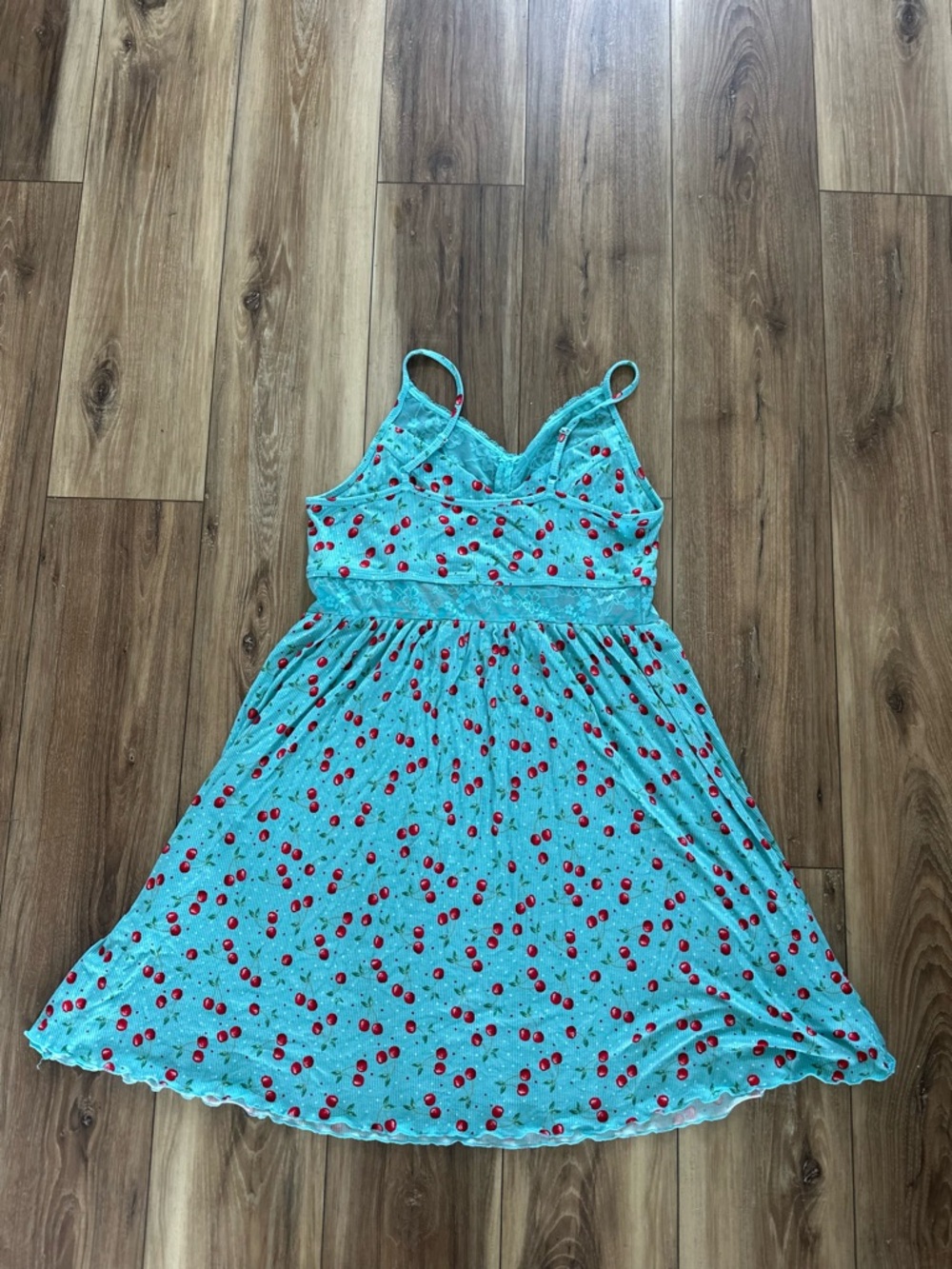 Torrid womens super soft sleep Cherry Lace-Trim Slip chemise size 1X - Picture 6 of 6